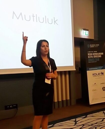 43984580_324472424771710_7396622875639152640_n